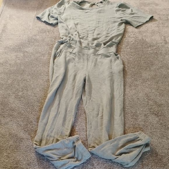 Monrow Supersoft Puff Sleeve Jumpsuit - Picture 1 of 8